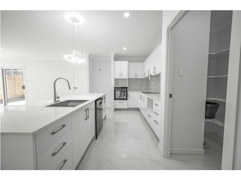 103 Laurel Street, Russell Island QLD 4184