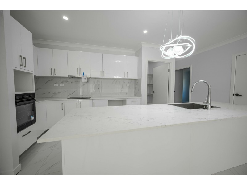 103 Laurel Street, Russell Island QLD 4184