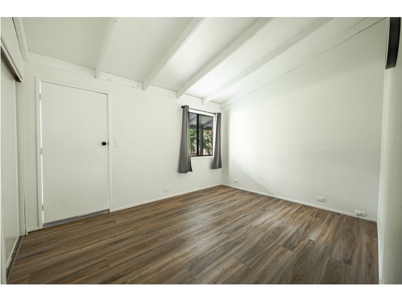 24 Inlet Avenue, Russell Island QLD 4184