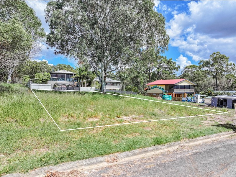19 Schooner Street, Russell Island QLD 4184