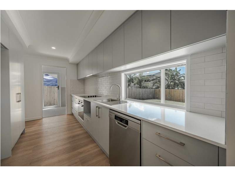 3 Taylor Street, Russell Island QLD 4184