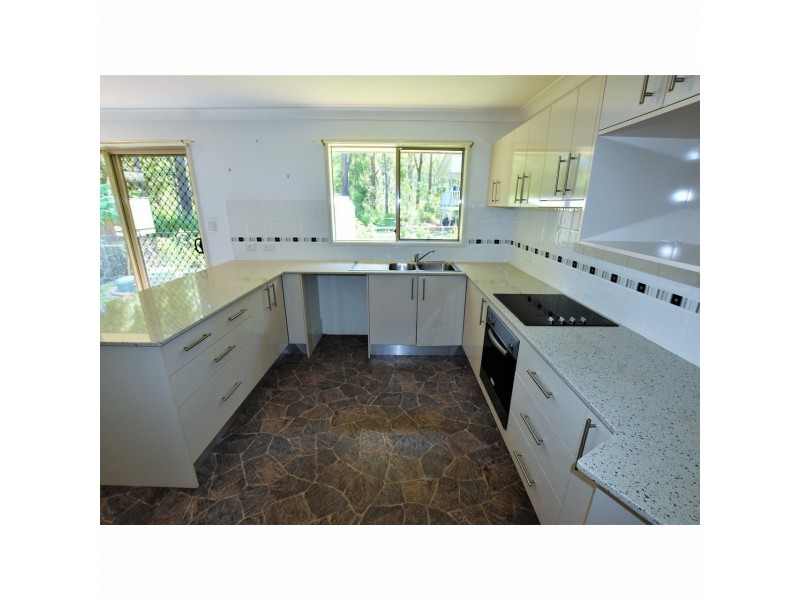 1 Clivia Street, Russell Island QLD 4184