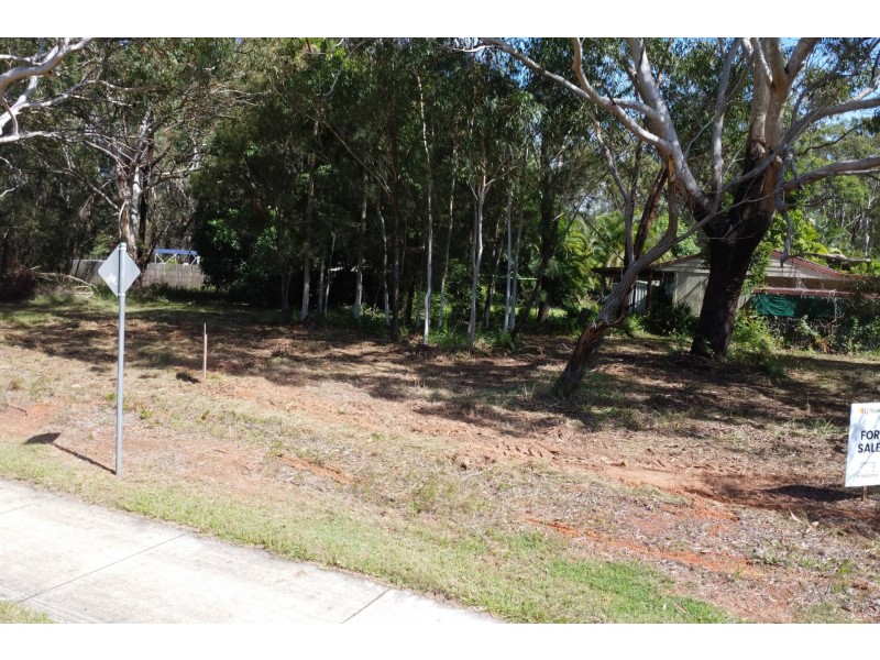 2 Kurrajong Road, Russell Island QLD 4184