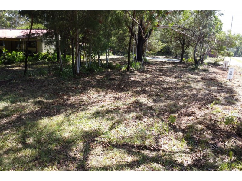 2 Kurrajong Road, Russell Island QLD 4184