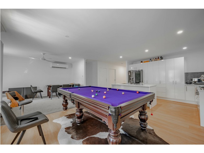 17 Mountain View Crescent, Russell Island QLD 4184