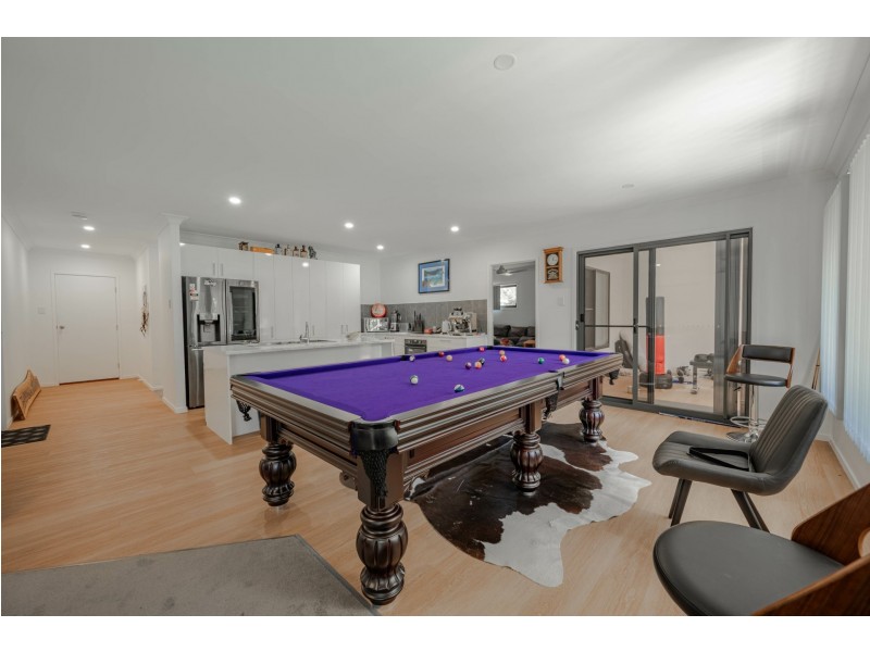 17 Mountain View Crescent, Russell Island QLD 4184