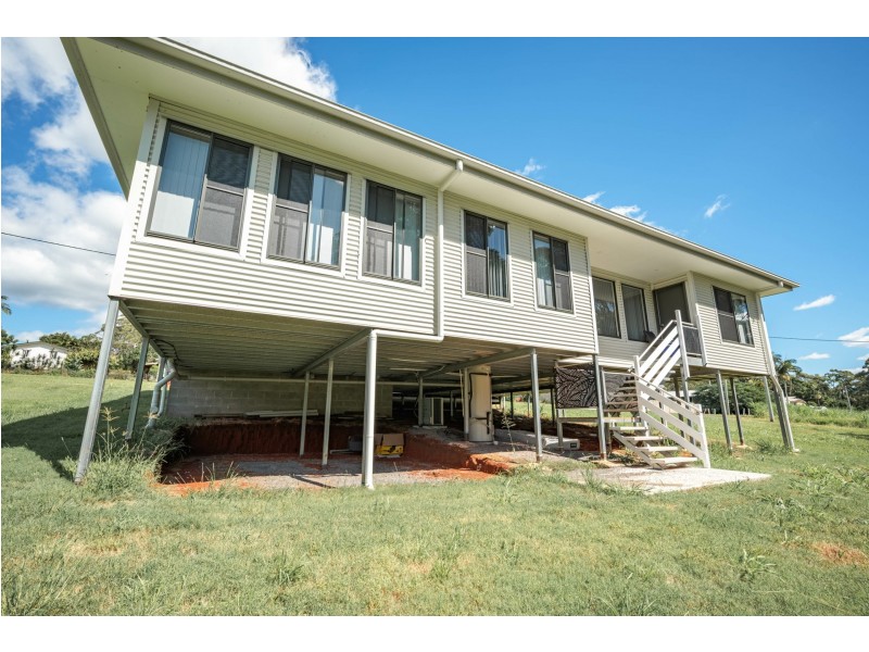 17 Mountain View Crescent, Russell Island QLD 4184