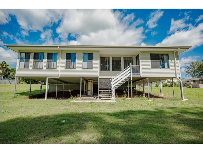 17 Mountain View Crescent, Russell Island QLD 4184