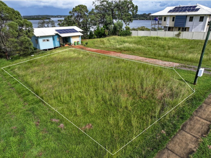 154 Canaipa Point Dve, Russell Island QLD 4184
