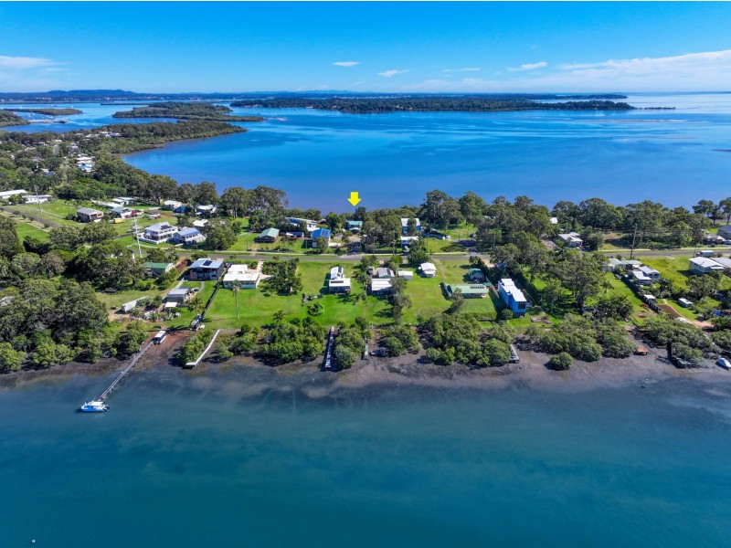 5 Player Court, Russell Island QLD 4184