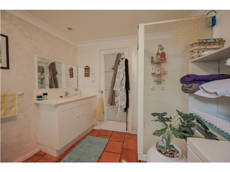 5 Player Court, Russell Island QLD 4184