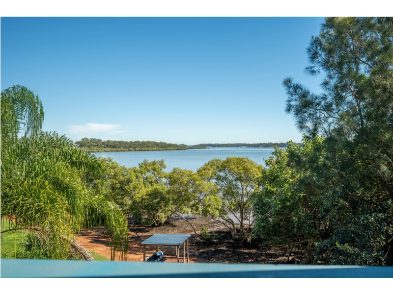 5 Player Court, Russell Island QLD 4184