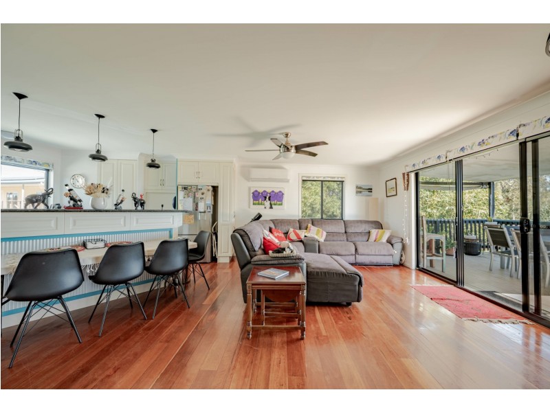 5 Player Court, Russell Island QLD 4184