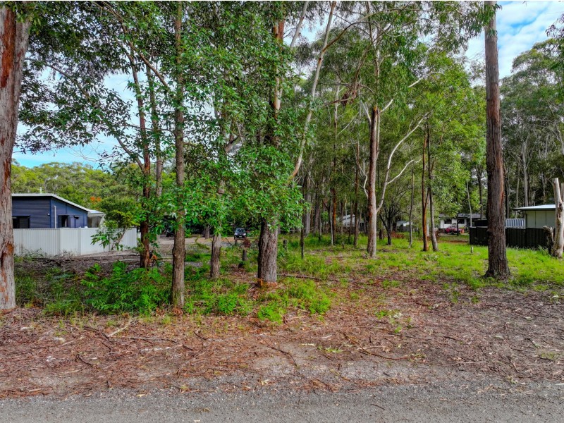 28 Coombah Dve, Russell Island QLD 4184