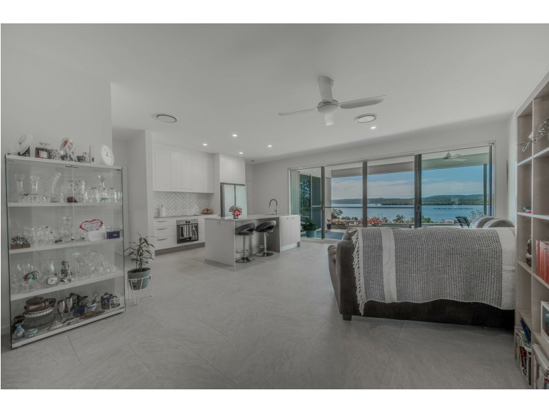 17 Bay Dve, Russell Island QLD 4184