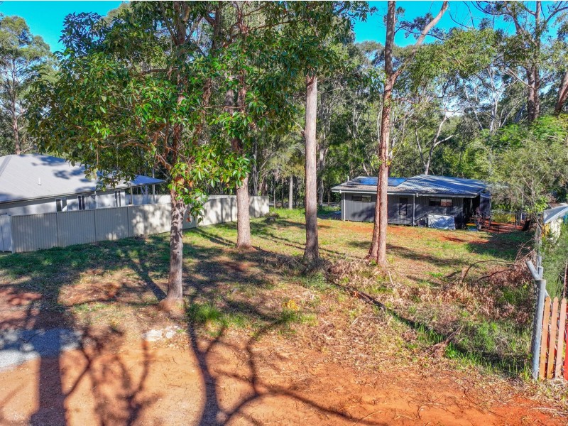 10 Bradman Street, Russell Island QLD 4184