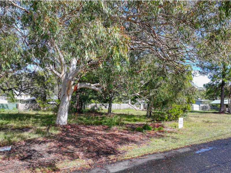 16 Bunning St, Russell Island QLD 4184