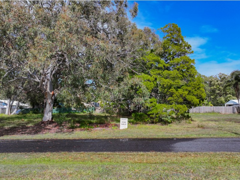 16 Bunning St, Russell Island QLD 4184