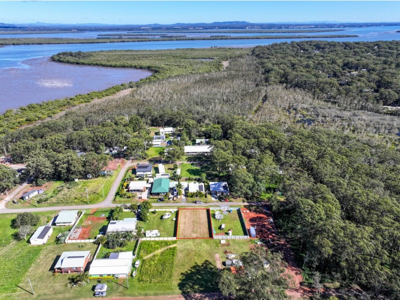 7 Allamanda St, Russell Island QLD 4184