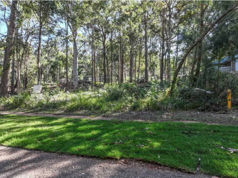 83 Woodlands Circuit, Russell Island QLD 4184