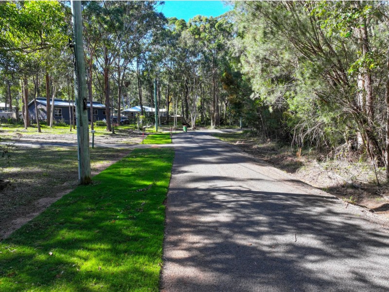 83 Woodlands Circuit, Russell Island QLD 4184