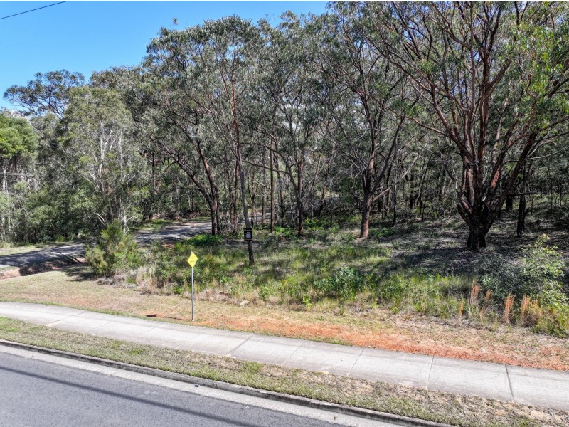 1 Hemp Hill Road, Russell Island QLD 4184