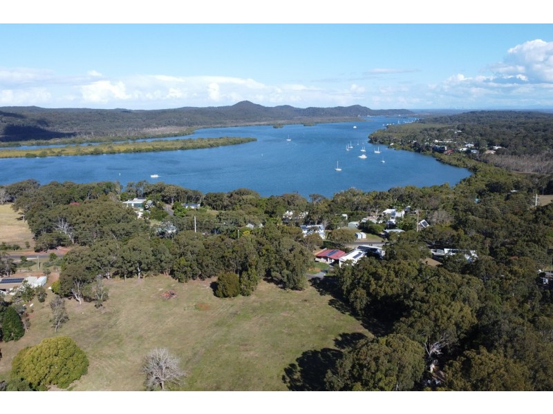 5 Ellis Street, Russell Island QLD 4184
