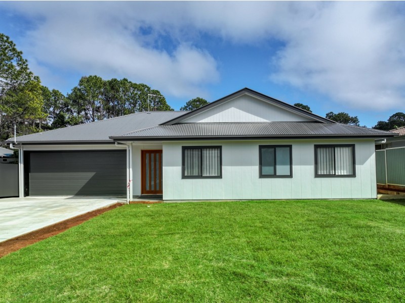9 Tails St, Russell Island QLD 4184