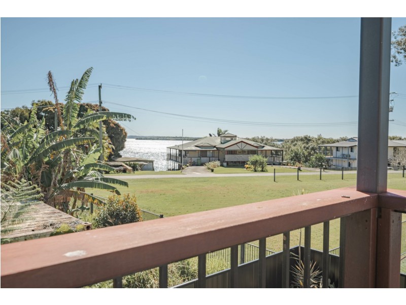 8 Wattle Street, Russell Island QLD 4184