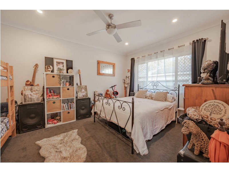 8 Wattle Street, Russell Island QLD 4184