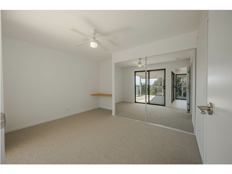 121 Channel Street, Russell Island QLD 4184
