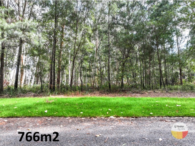 73 Woodlands Circuit, Russell Island QLD 4184
