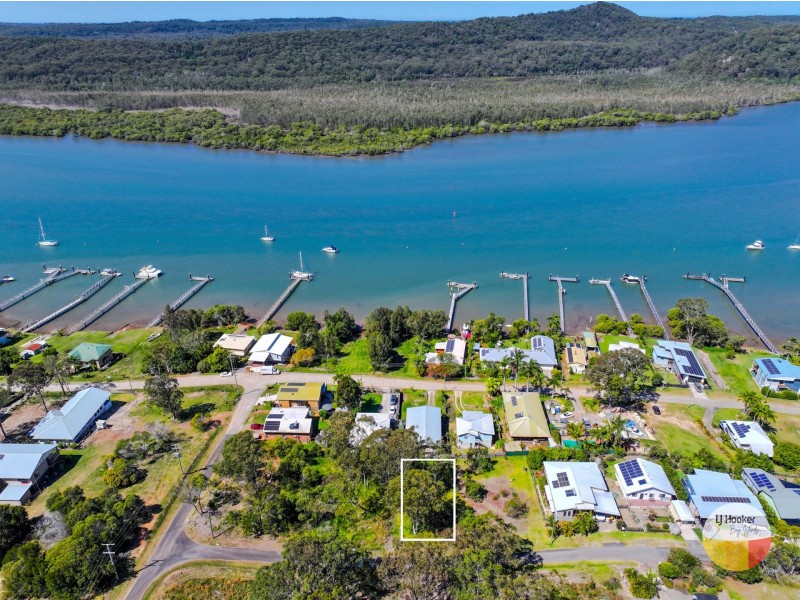 5 Island View Road, Russell Island QLD 4184