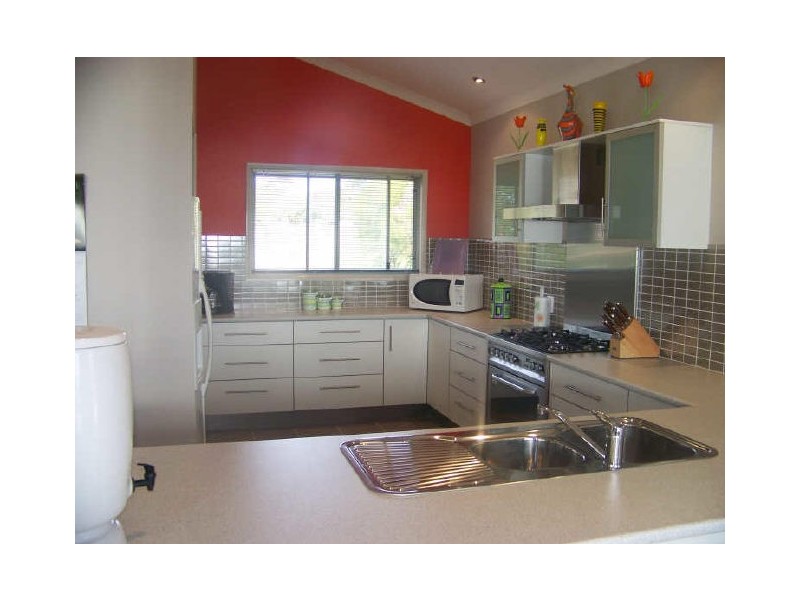 61 Bay Dve, Russell Island QLD 4184