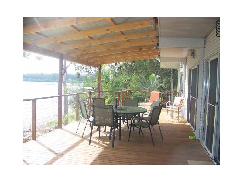 61 Bay Dve, Russell Island QLD 4184