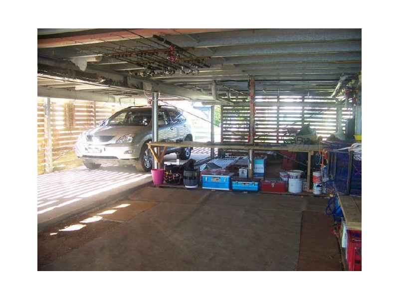 61 Bay Dve, Russell Island QLD 4184