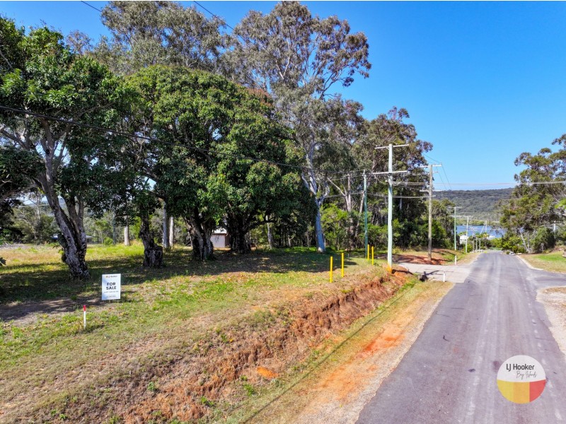 49 Barcelona Terrace, Russell Island QLD 4184