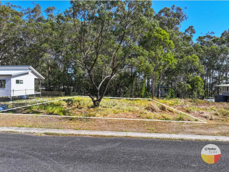 110 Channel Street, Russell Island QLD 4184