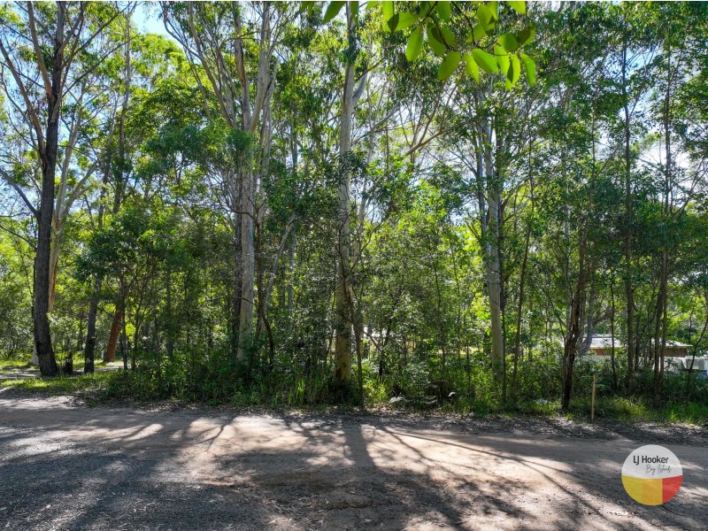 22 Fernando Rd, Russell Island QLD 4184