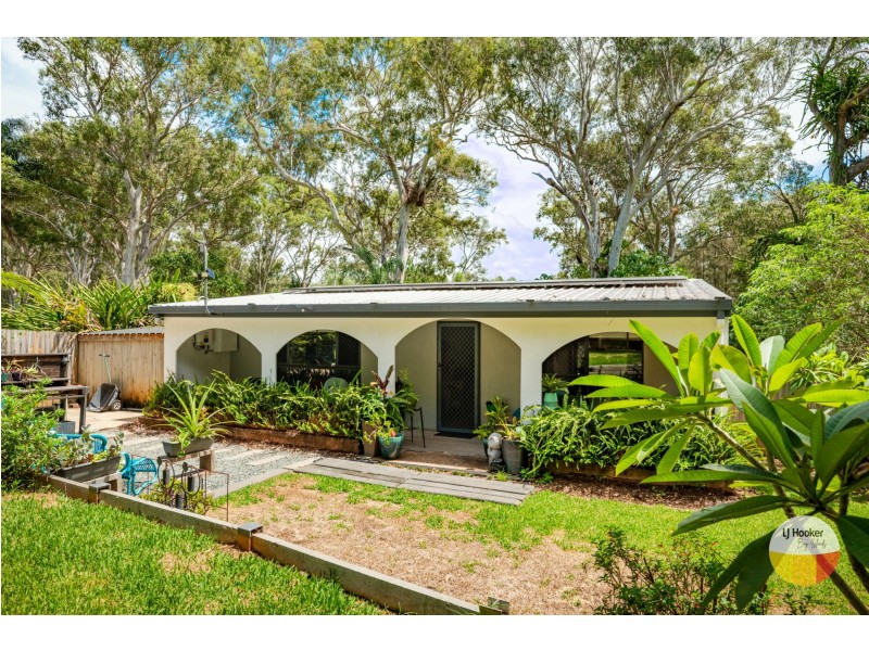 174 Lucas Drive, Lamb Island QLD 4184