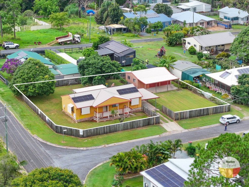 2 Tails Street, Russell Island QLD 4184