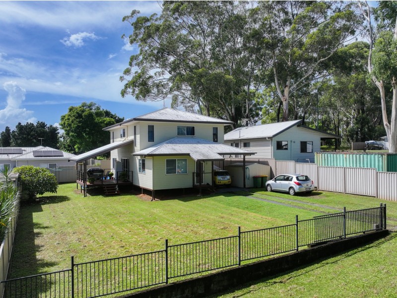4 Breeze Street, Russell Island QLD 4184