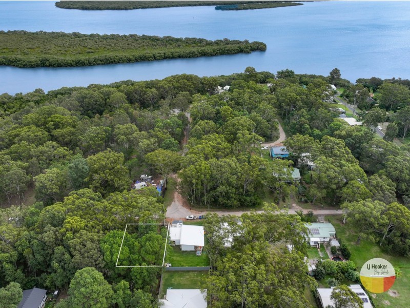 15 Trevanna Avenue, Russell Island QLD 4184
