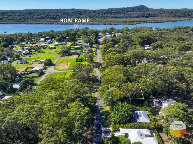 20 Barcelona Terrace, Russell Island QLD 4184