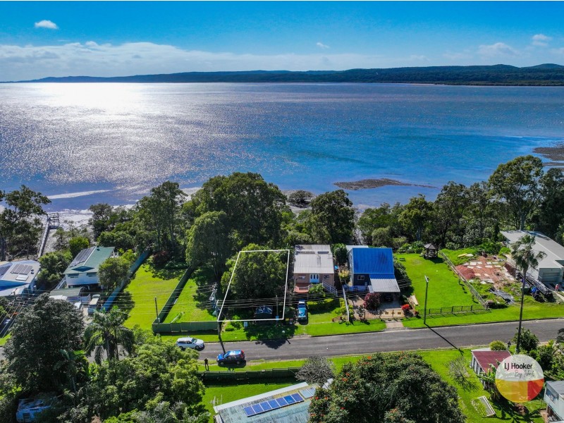 15 Lovell Parade, Lamb Island QLD 4184