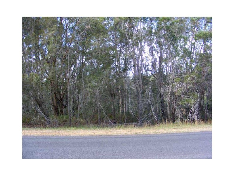 225 Centre Rd, Russell Island QLD 4184