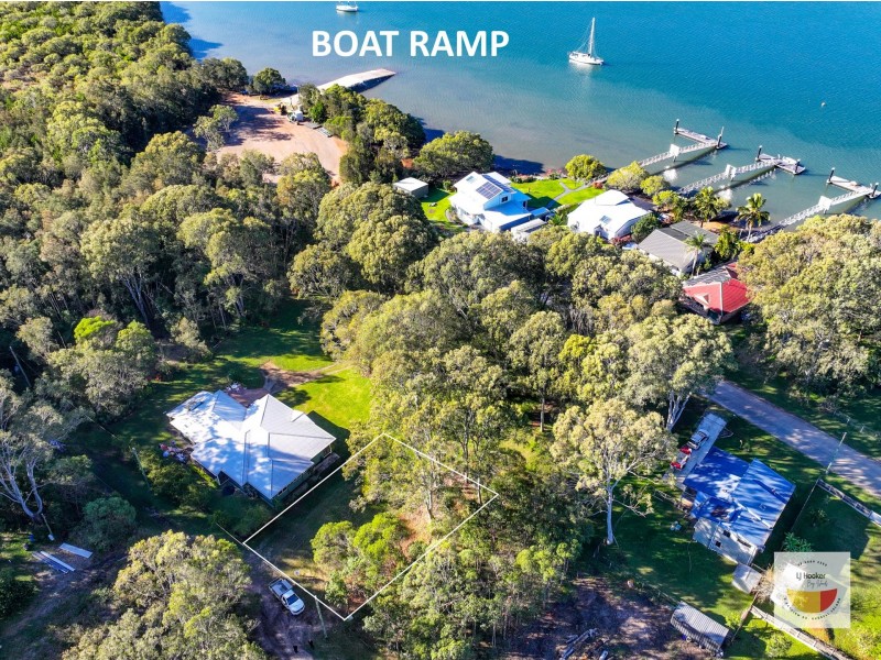 13 Scenic Drive, Russell Island QLD 4184