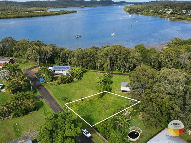 10 Virginia Parade, Russell Island QLD 4184