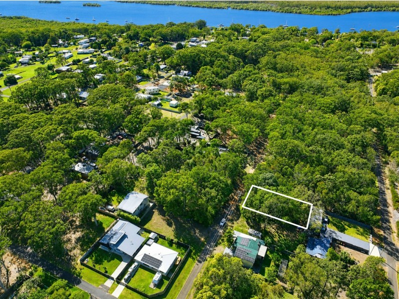 8 Delmar Parade, Russell Island QLD 4184