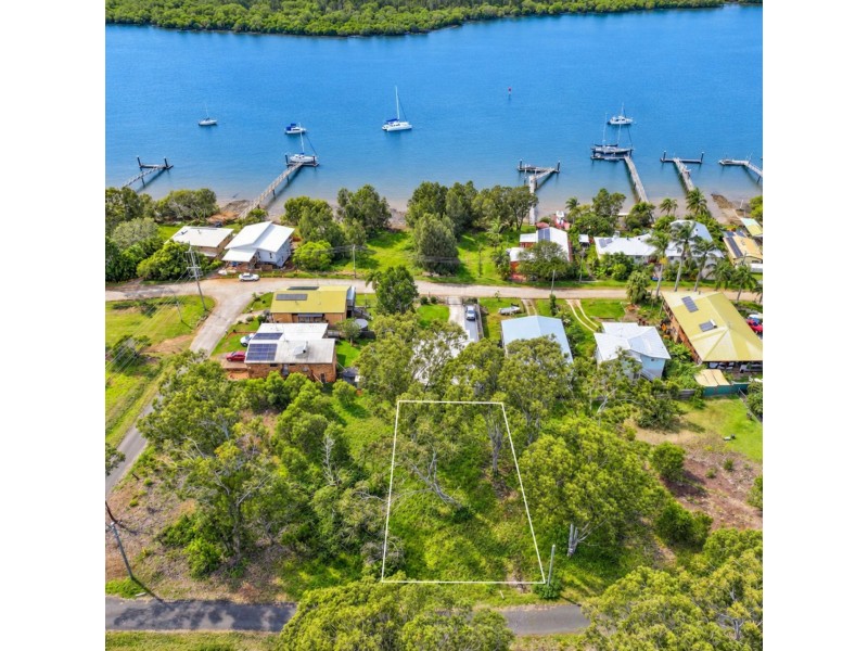 3 Island View Road, Russell Island QLD 4184